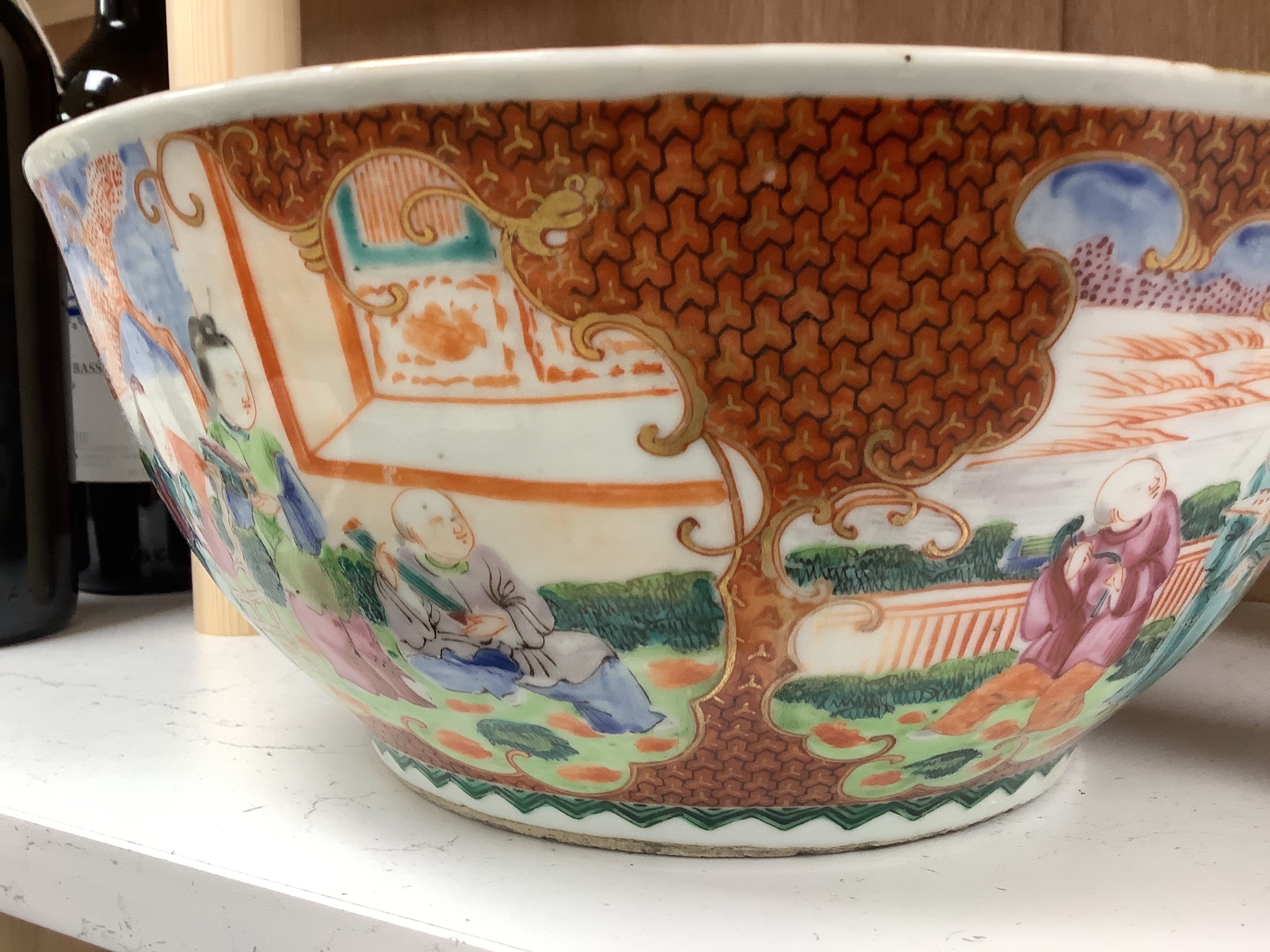 An 18th century Chinese famille rose punch bowl 30cm